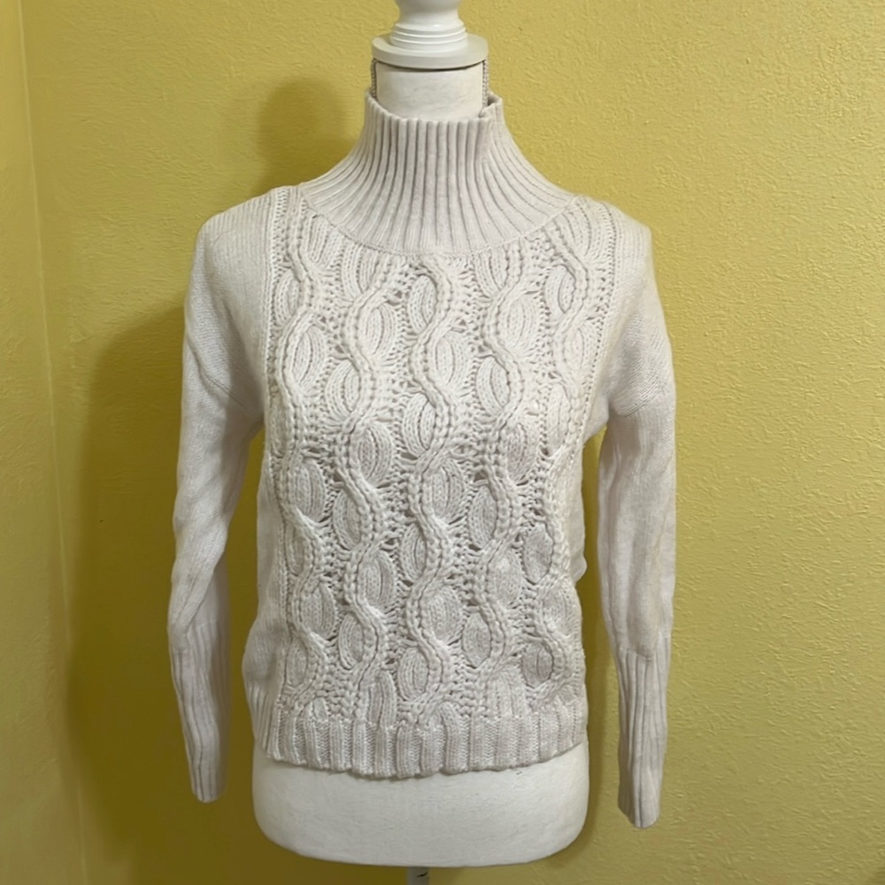 White House black market sweater size extra small